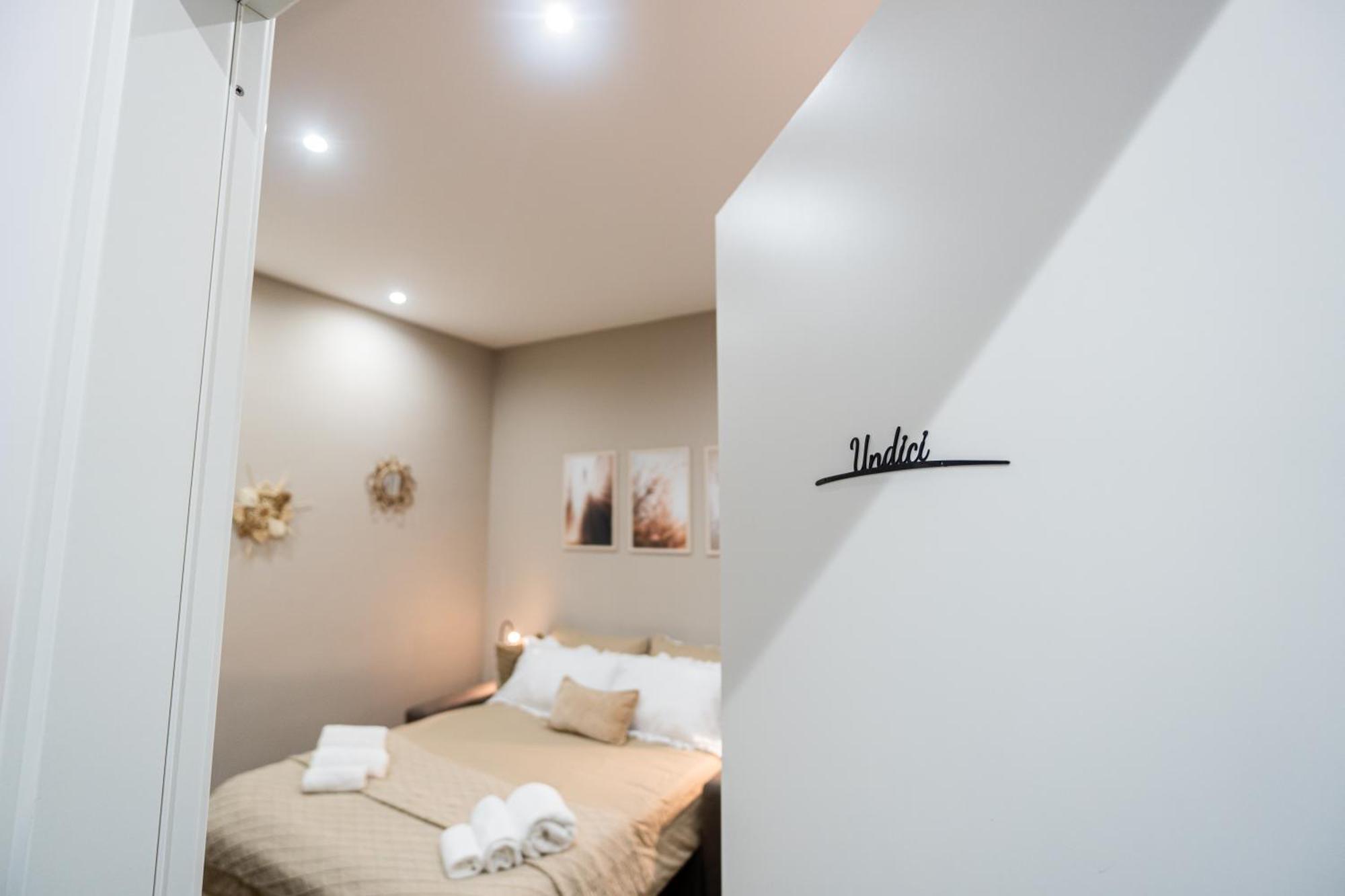 La Casa Di Bianca - Modern Suites Near Plebiscito Неаполь Экстерьер фото